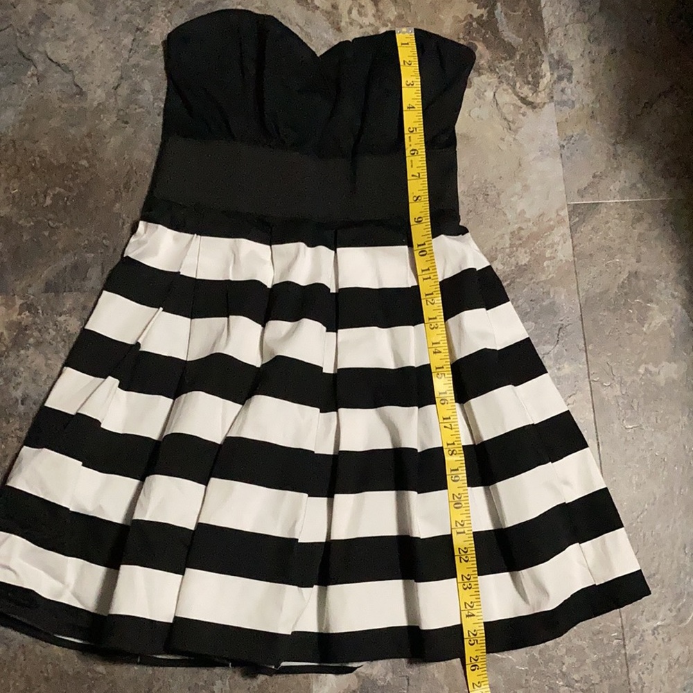 Charlotte Russe - Ladies Black & White Party Dress - Picture 8 of 9
